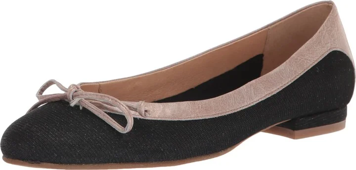Unity in Diversity Women's Flats