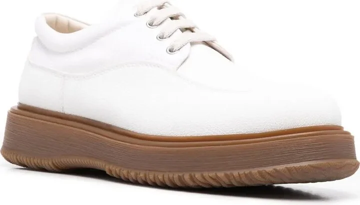 Untraditional low-top sneakers - Image 2