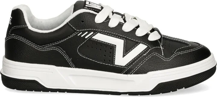 Upland sneakers