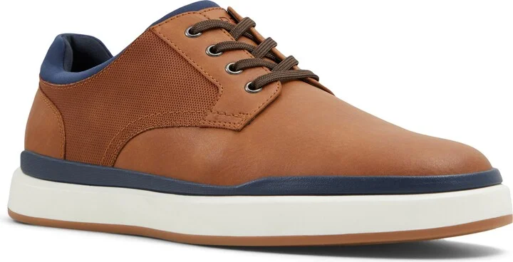 Upton Sneaker