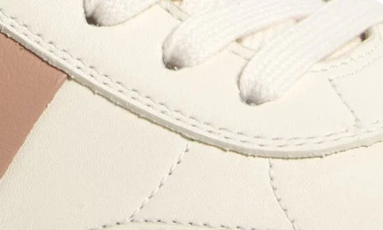 Upvillage Low Top Sneaker - Image 7