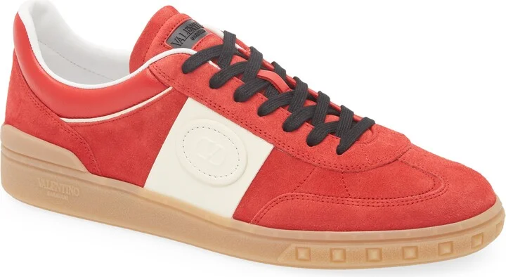 Upvillage Low Top Sneaker