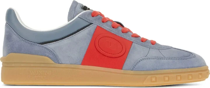 Upvillage sneakers