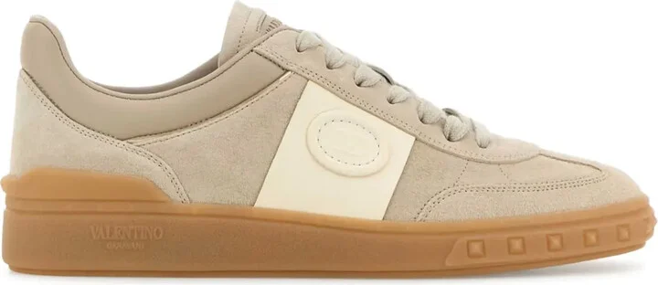 Upvillage sneakers