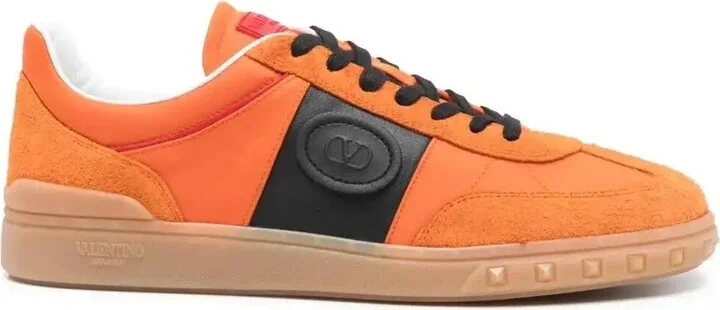 Upvillage Sneakers