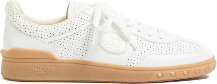 Upvillage sneakers