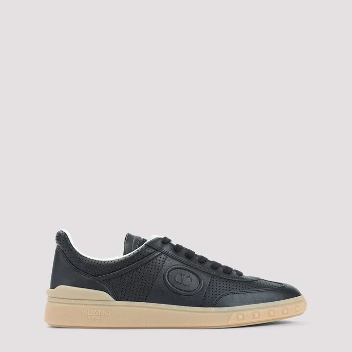 Upvillage Sneakers