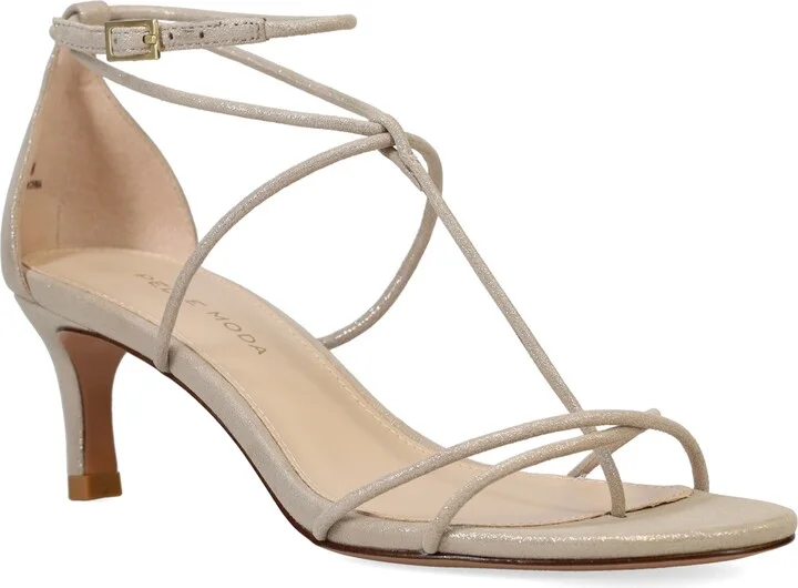 Ura Sandal