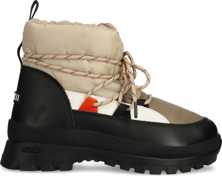 Urban Trek boots