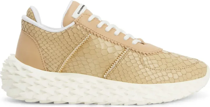 neutrals