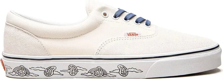 UV Dreams Era sneakers