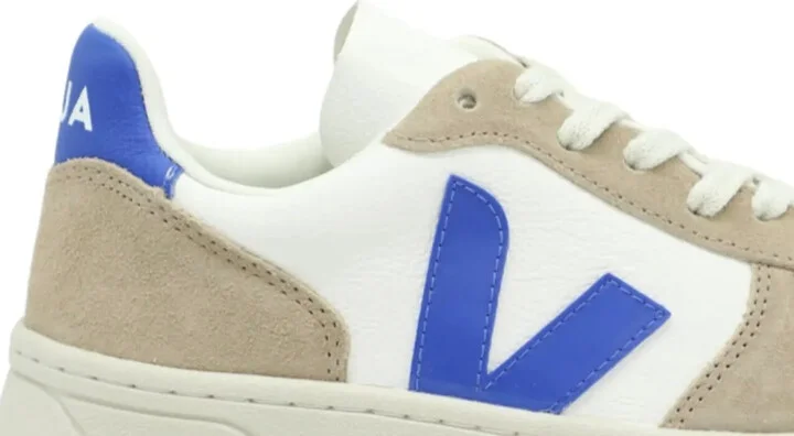 V-10 Chromefree leather sneakers - Image 2