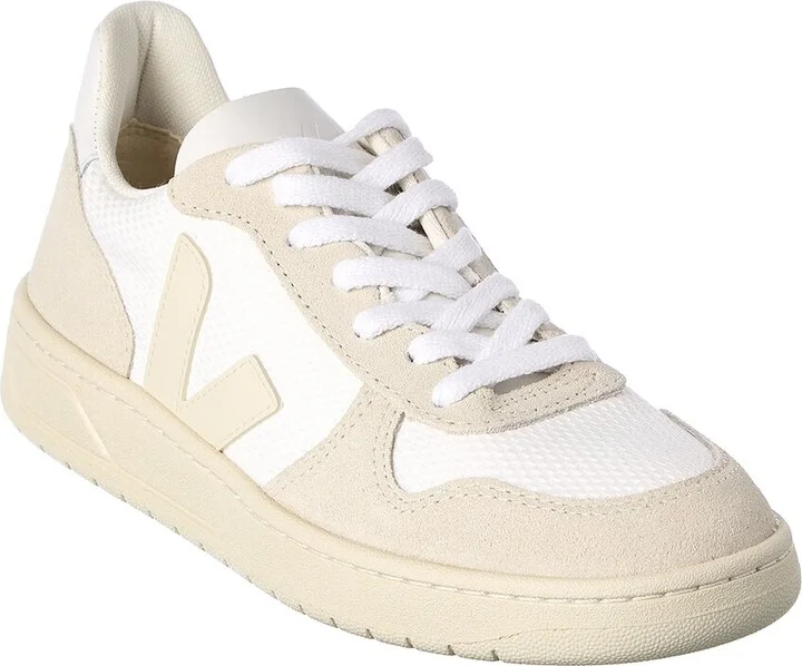 V-10 Leather Sneaker