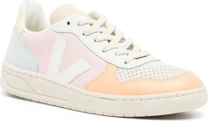 V-10 low-top leather sneakers - Image 2