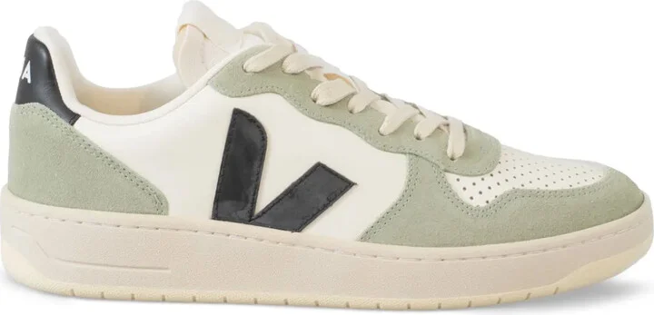 V-10 low-top sneakers