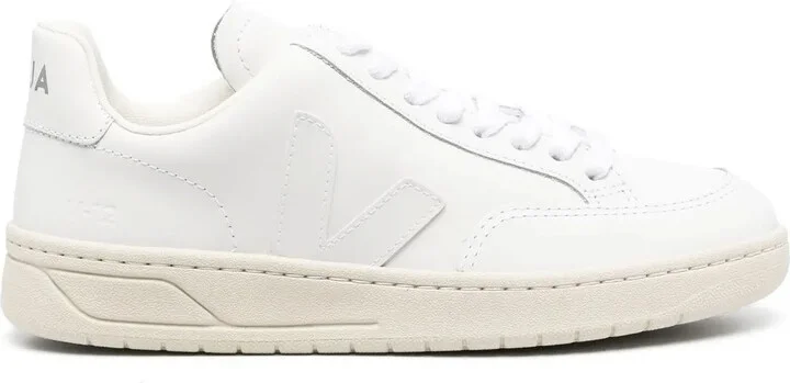 V-10 low-top sneakers