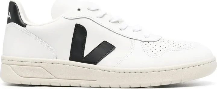 V-10 low-top sneakers