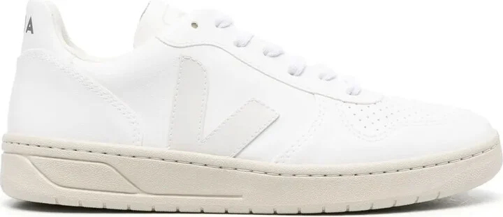 V-10 low-top sneakers