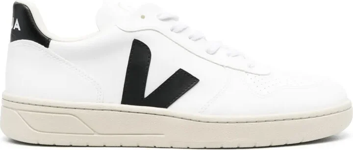 V-10 low-top sneakers