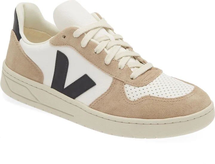 V-10 Sneaker