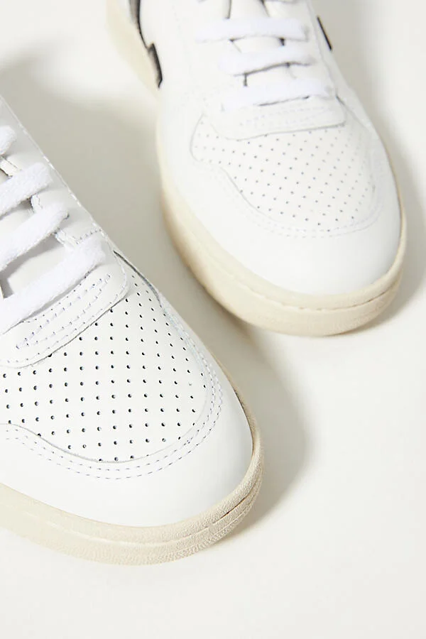 V-10 Sneakers - Image 5