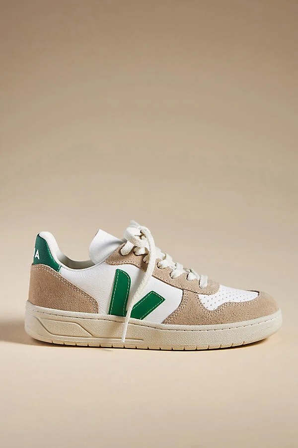 V-10 Sneakers