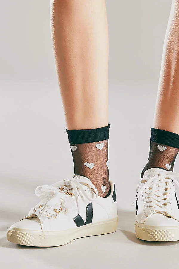 V-10 Sneakers