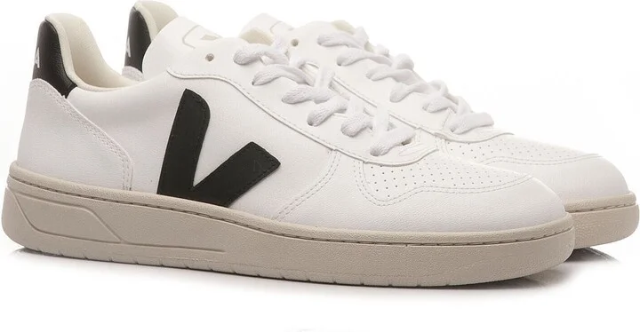 V-10 VX0702901A Sneakers Women's White Black Low Top Casual Lifestyle Shoes