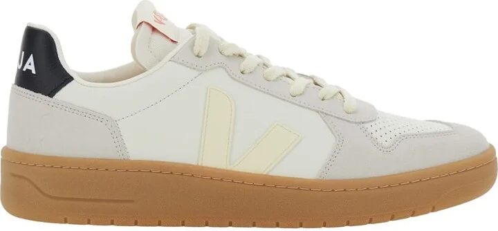 'v-82' Grey Low Top Sneakers With Logo Patch On Tongue And Side And Logo Letteirng On The Heel In Leather Unisex