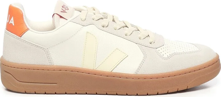 V-82 Sneakers