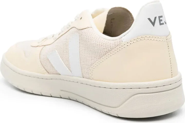 V-90 low-top sneakers - Image 3