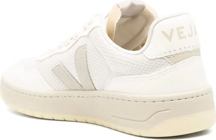 V-90 low-top sneakers - Image 3