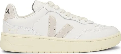 V-90 Sneaker