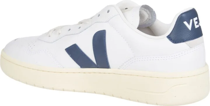 V-90 Sneakers - Image 3