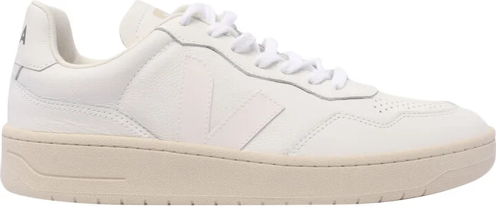 V-90 Sneakers