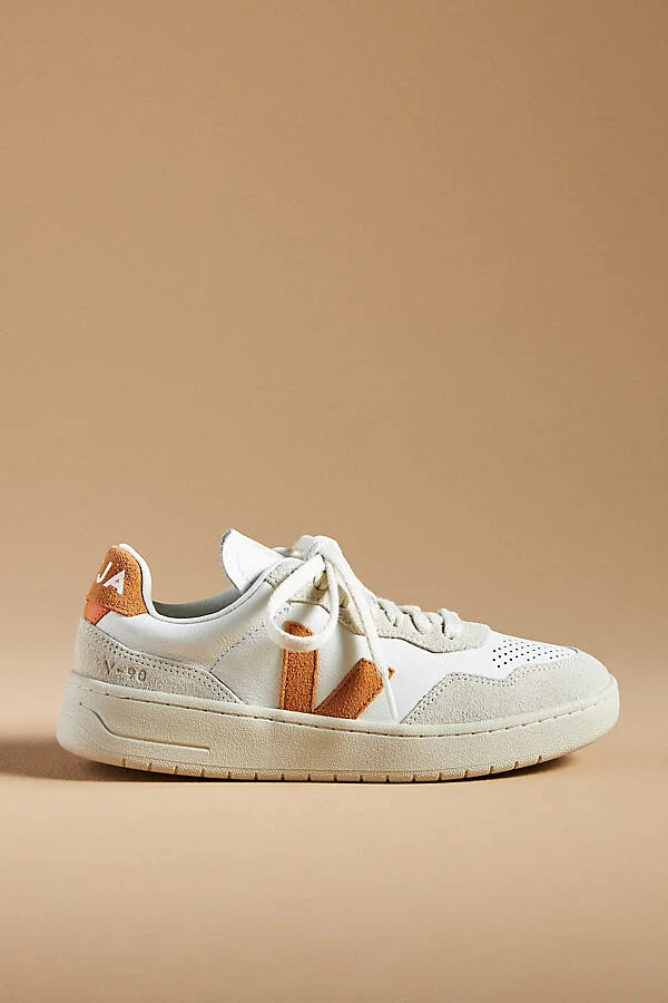 V-90 Sneakers