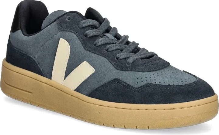 V-90 trainers - Image 2