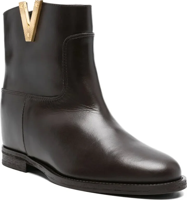 V-Detail Leather Boots - Image 2