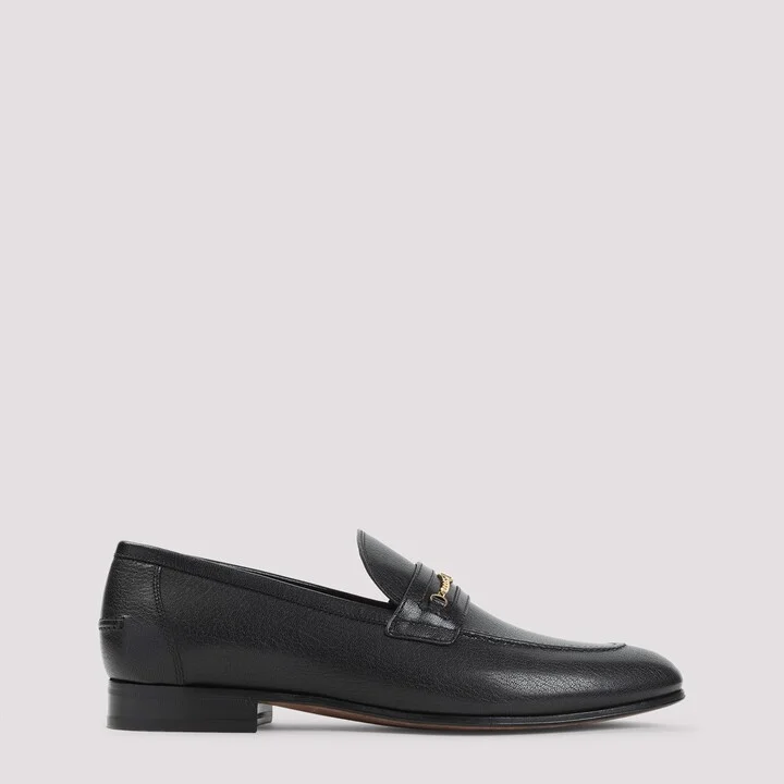 V Logo Signature Loafer
