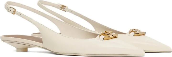 V-plaque leather pumps - Image 2