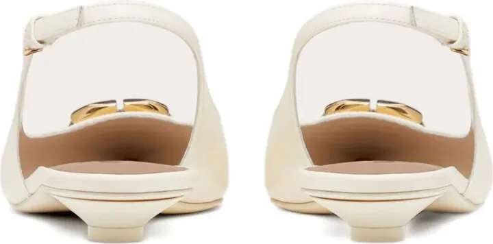 V-plaque leather pumps - Image 3