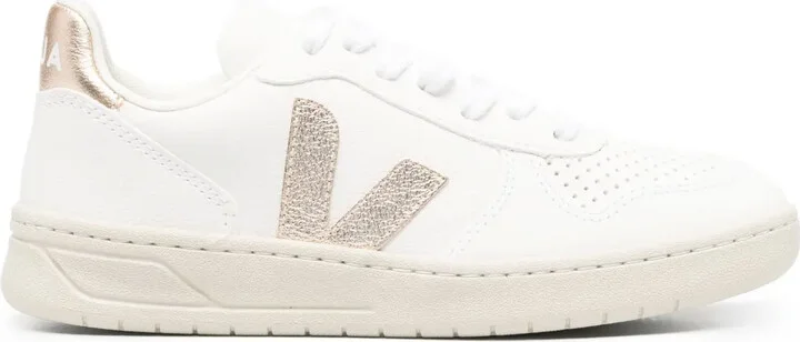 V10 metallic leather sneakers