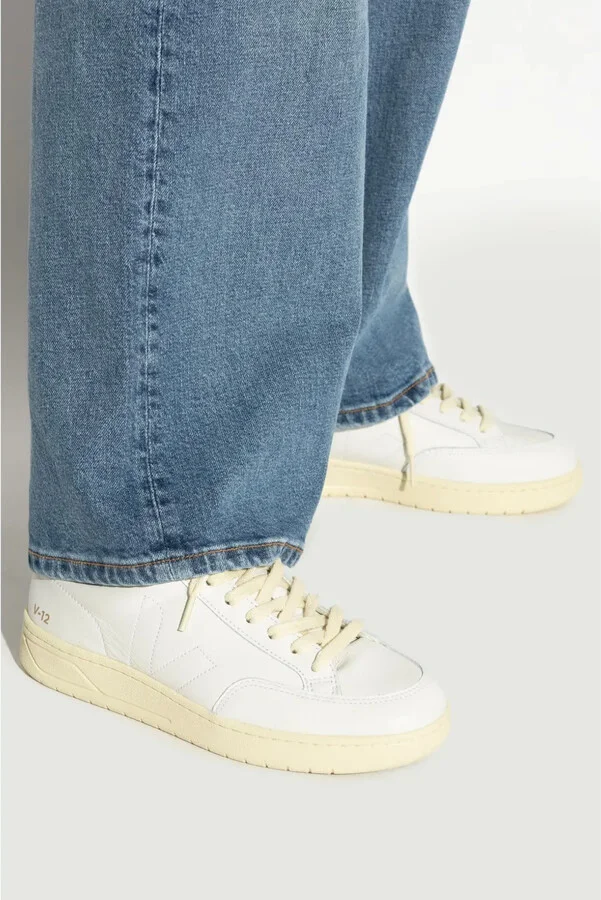 V12 low-top sneakers - Image 2