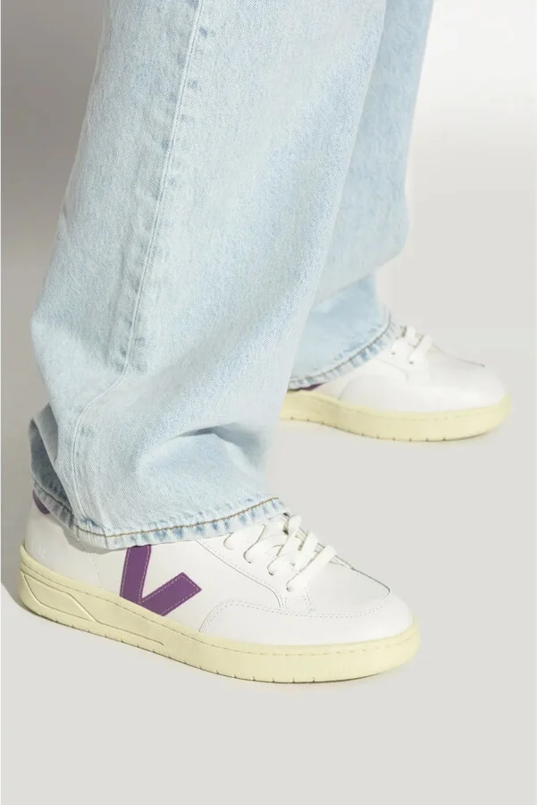 V12 low-top sneakers - Image 2