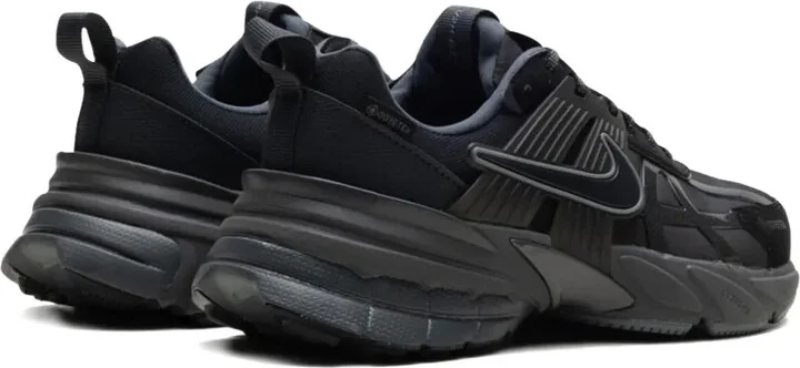 V2K Run GORE-TEX "Black/Iron Grey/Medium Ash/Black" sneakers - Image 3