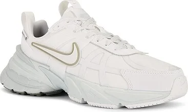 V2K Run GTX Sneaker - Image 2