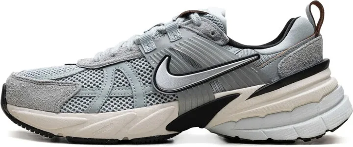 V2K Run "Light Pumice Black Chrome" sneakers - Image 5