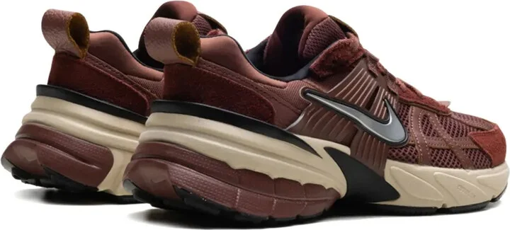 V2K Run Pony "Red Sepia/Dark Pony/Black/Chrome" sneakers - Image 3