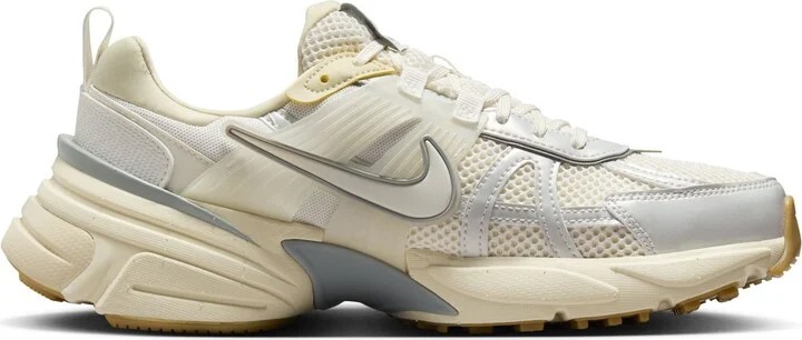 V2K Run Sneaker - Image 6