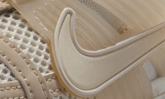 V2K Run Sneaker - Image 11